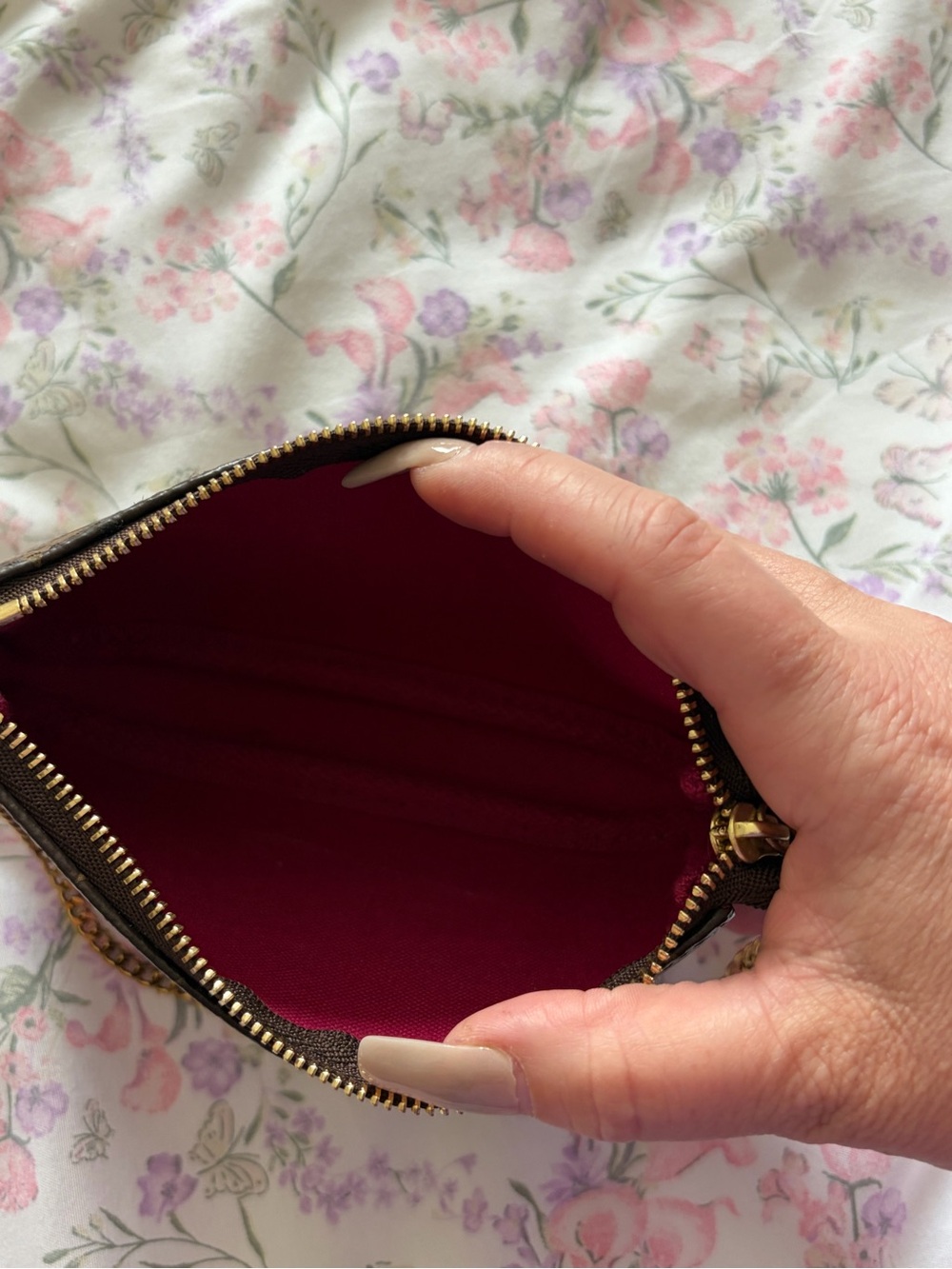Louis Vuitton mini Pochette - Picture 4 of 6